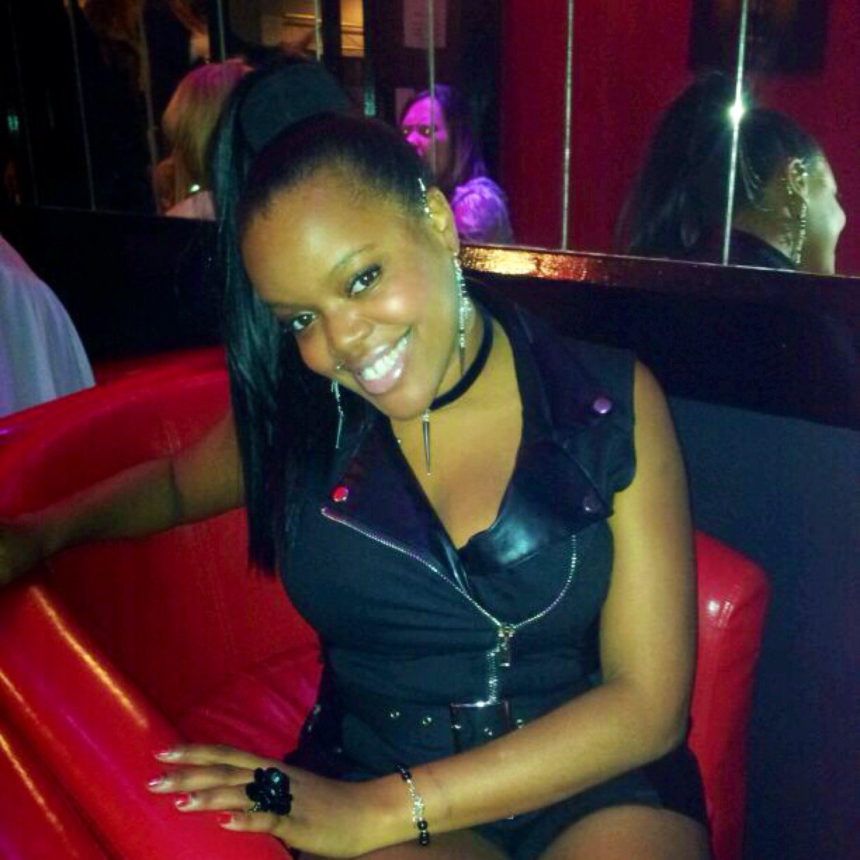 LyiLyi_'s profile picture. Reaching for the stars & beyond! Life is for living & I want to live it every moment of everyday!!