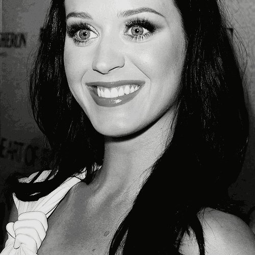 Katycats! Kepo lebih lanjut? Follow saja ;) followback Just mention.