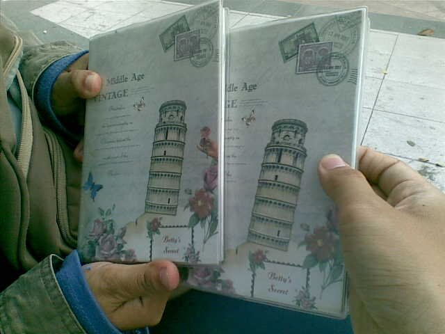 LarungPram's profile picture. Bekerja untuk Keabadian || Perempuan dalam Pencarian || tetap terhubung #srudukfollow #kumpulfollow