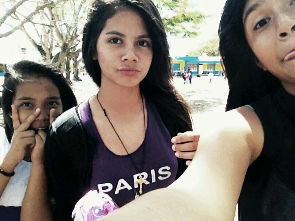 _niallwhoreo's profile picture. If it was legal, I'd marry food :*