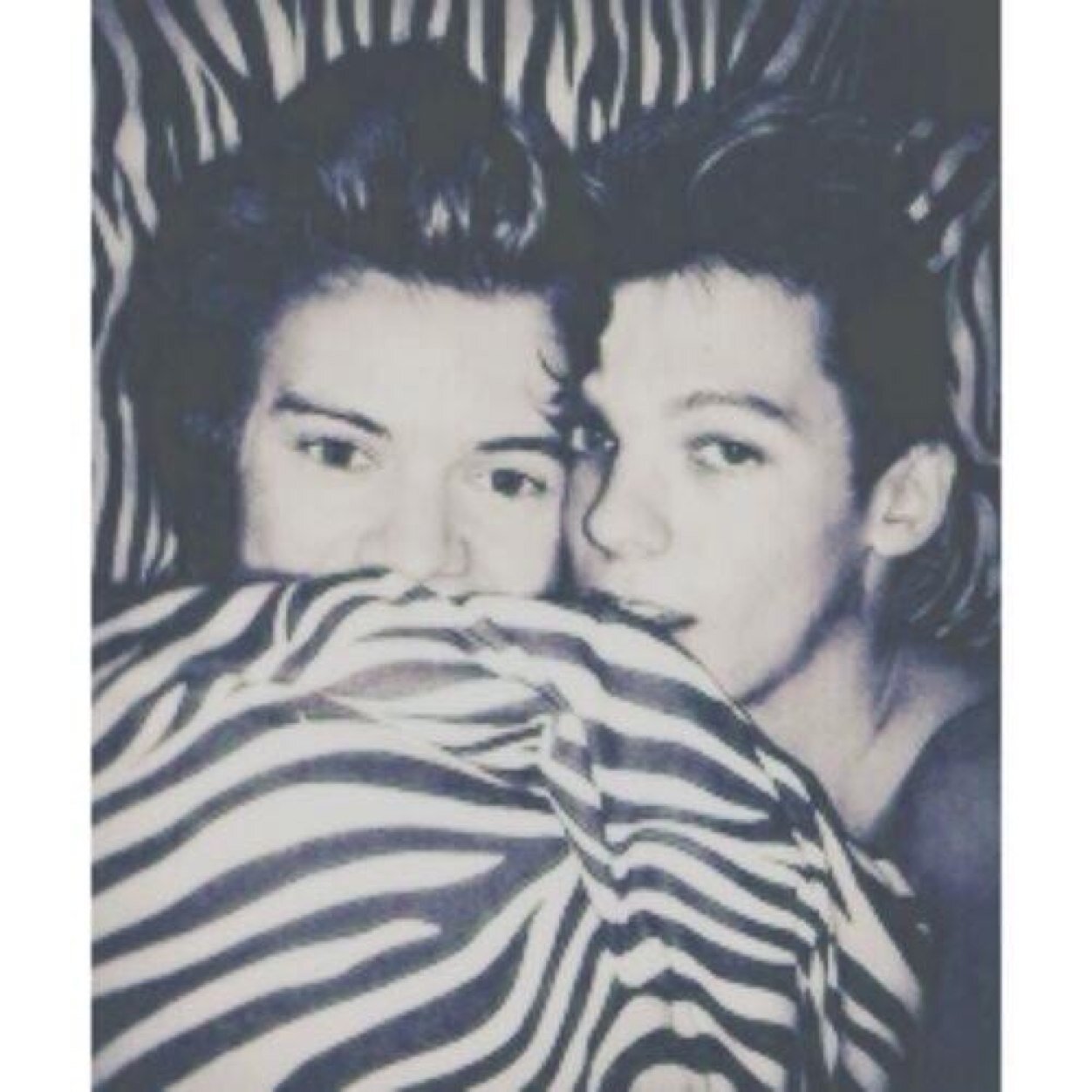 Hey Im Harry im taken by my best friend and my lover louis @typicalfraud hes amazing hes the reason i breath or live