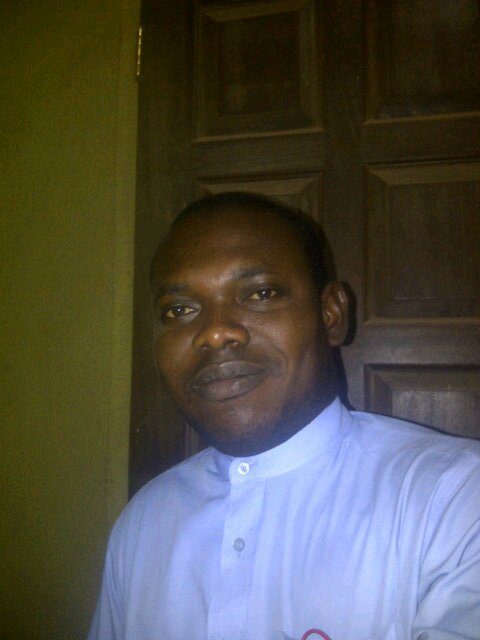 oluwaseunsholiy's profile picture. Remember 6 feets judgement day