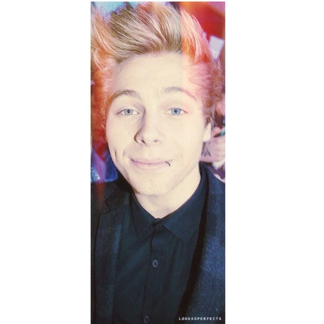 ☻☹☻5 seconds of summer☻☹☻