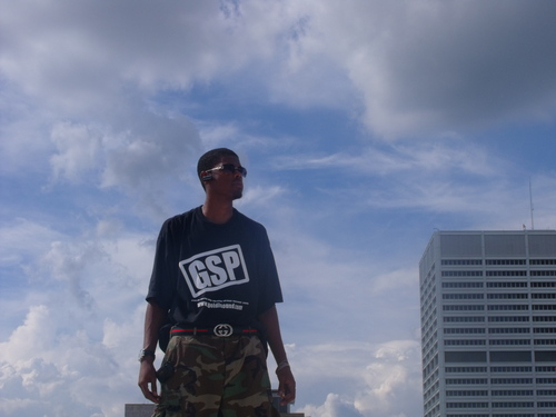 TrellEnterTains's profile picture. Simply put I'm an entertainer. Comedy rap, hip hop, dance, poetry, etc its all mine and I do it well!