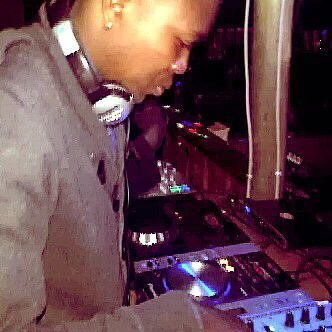 deejaysleek268's profile picture. 