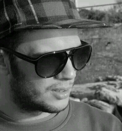 Música, cine, periodismo, fotografía, viajes, cultura, tecnología... están ligadas a mi vida. Estudiante de Comunicación Audiovisual y Periodismo.
