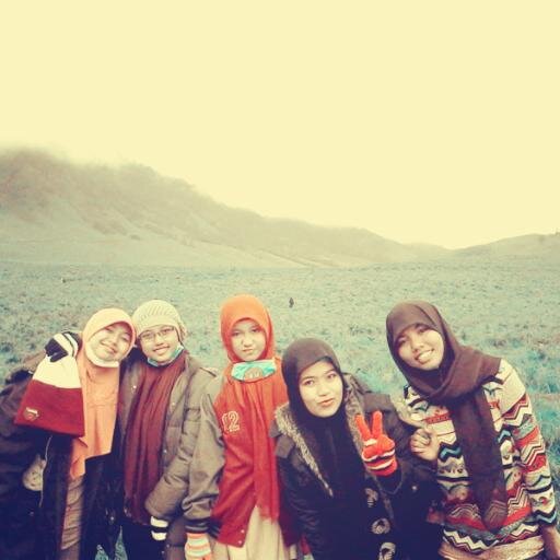 ENGLISH EDUCATION DEPARTMENT/UIN SUNAN AMPEL SURABAYA/ILOVERIMAZA/AKU SAYANG BOBBOH and I'm MAXIMER /@MAX_XIME/
 #NueriinLaa..
*RIMAZA FAMILY*