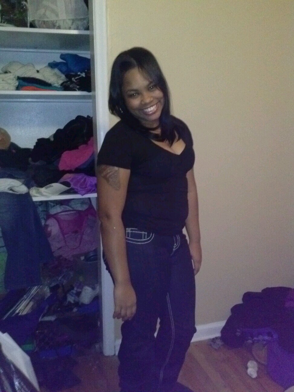 PayBay_09's profile picture. If Yu Ain't FUCKING ME, FEEDING ME, or FINANCING ME..then Shut the Fuck Up and keep it MOVING!!!!#Simpleasthat