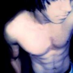 I play guitar and I sing. music is my life. get me to 3000 followers plz . single and looken. I want to go big in music!! thanks for following :) not gay