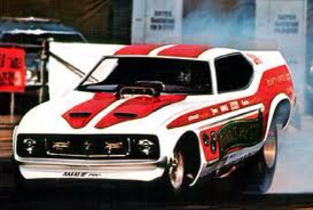 Lover of racing, colts, stoke fc and poker Oh yeah i also install flooring