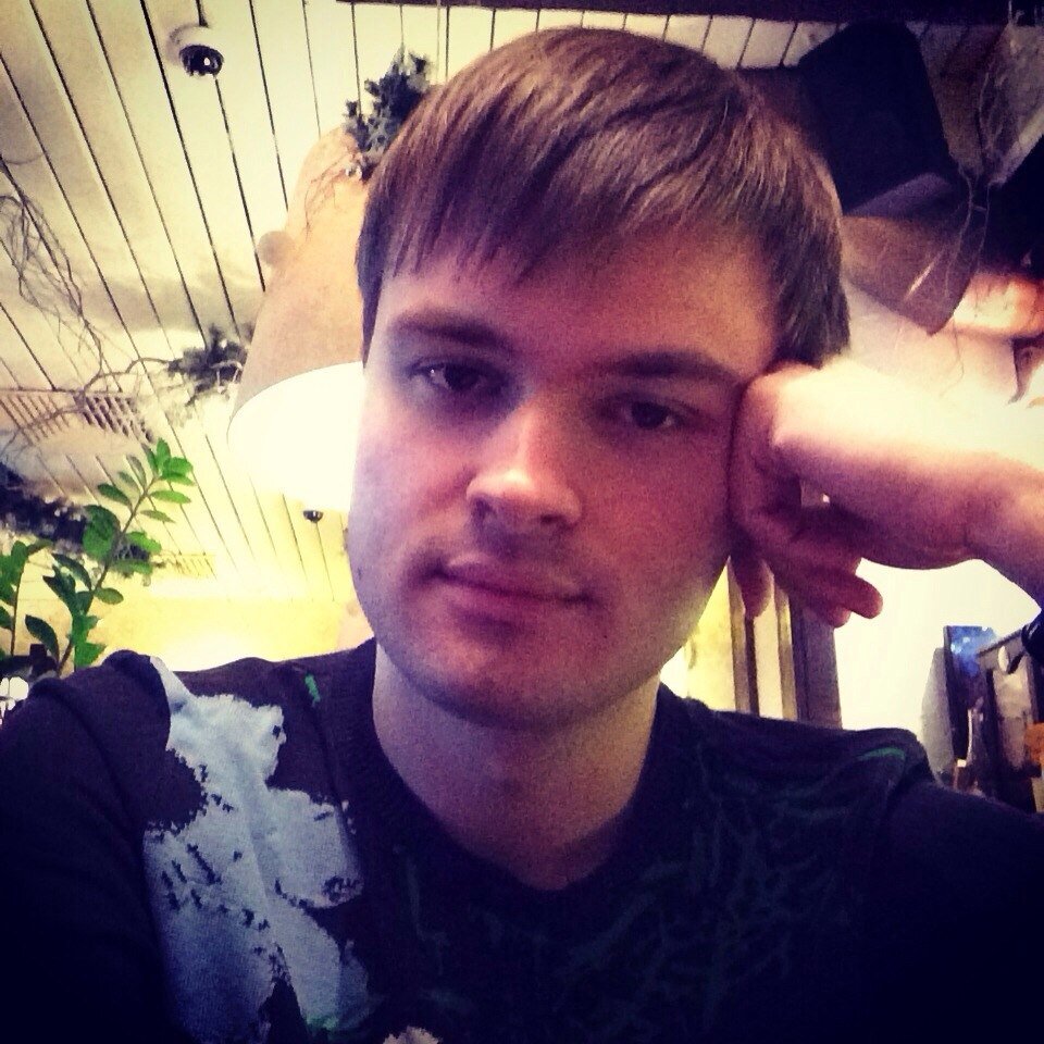 Дизайнер, блоггер.