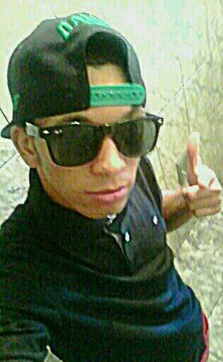 Não tenho medo de mostrar quem eu realmente sou, porque todos temos defeitos. E falsidade não é um dos meus.