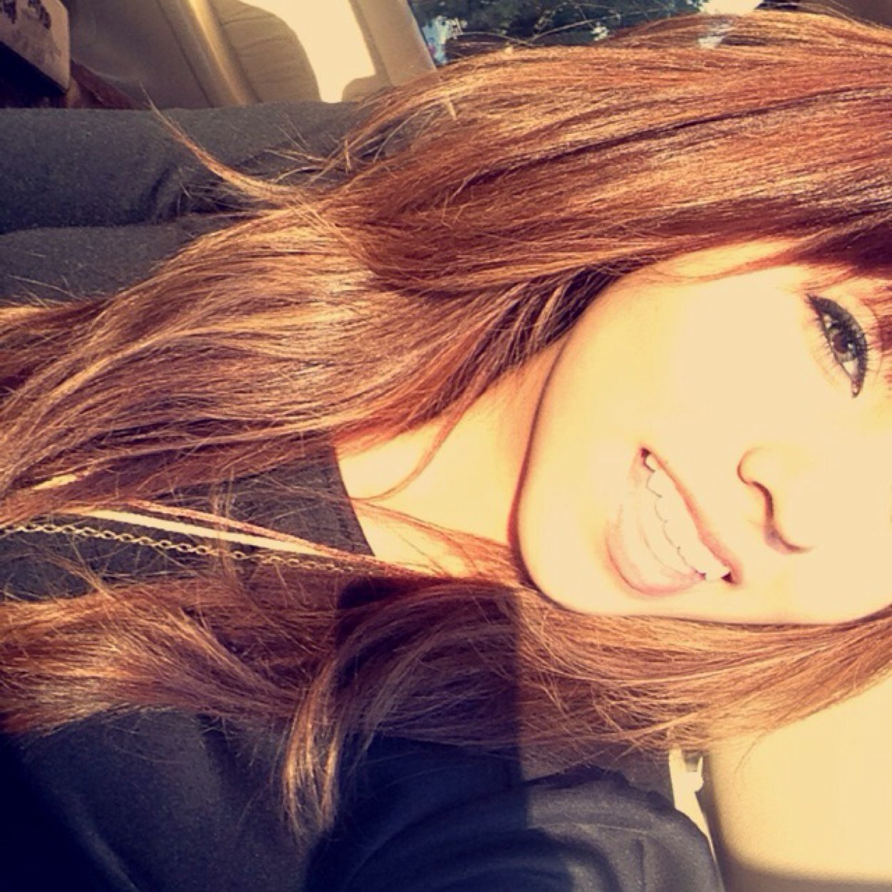 StrongForever26's profile picture. live ur life the way u would dream of becase u cant go back in time to fix it :N