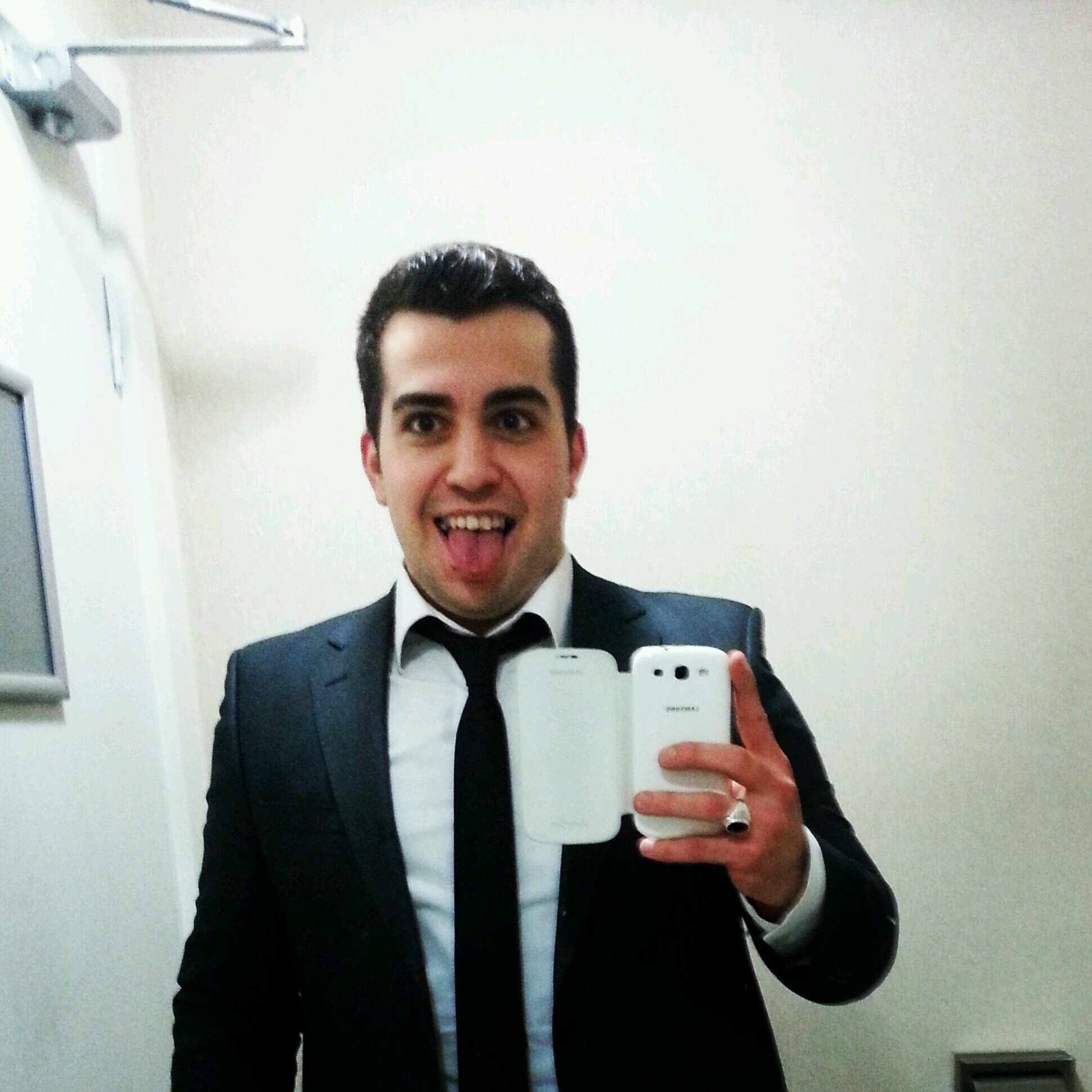 EVLİ