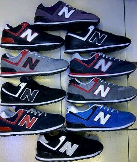menjual sepatu murah, tidak terima COD.! Pin ; 2B040A67
