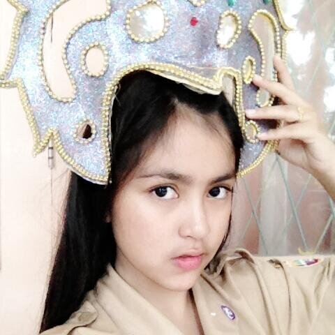 Instagram : @katyaradhasavitri