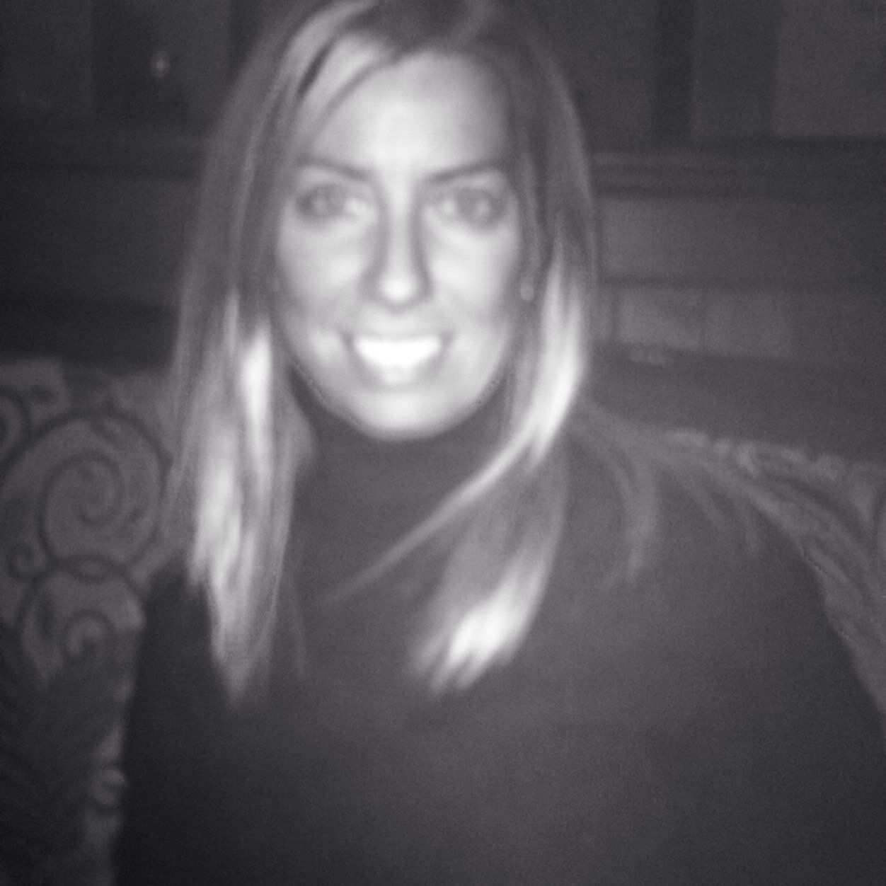Psychotherapist/ Professional Organizer obsessed with fashion, interior design, and the finer things. Dedicated to inspiring others to live well.