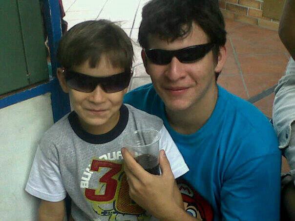 YormanQ1's profile picture. Nunca podré olvidar tus besos mojados,, ni la forma en que tu y yo nos devoramos