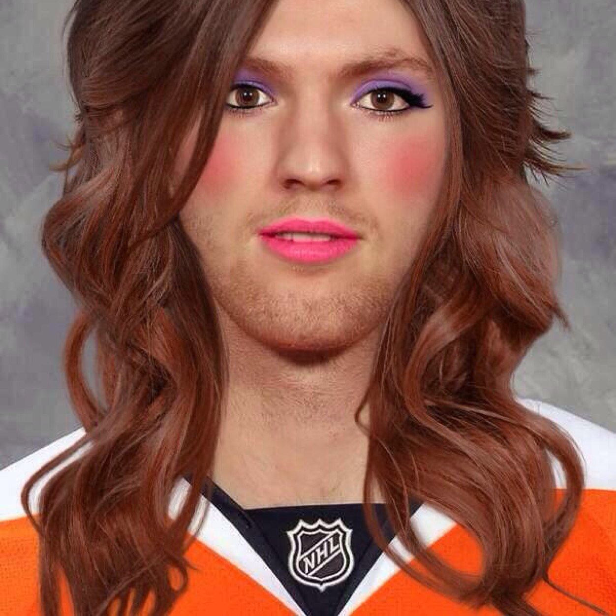 Flyers Fan till death!!! Sean couturier is love. ORANGE AND BLACK!!! Kik is SaraTalahick