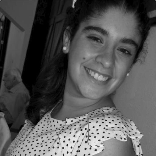18 anos. Comprometida e muito feliz da vida, agora segue-me