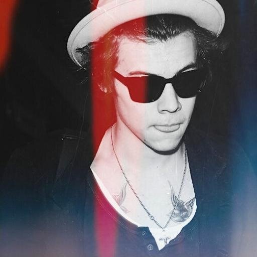 Follow my personal account @aliki2300 i'll follow back.. x