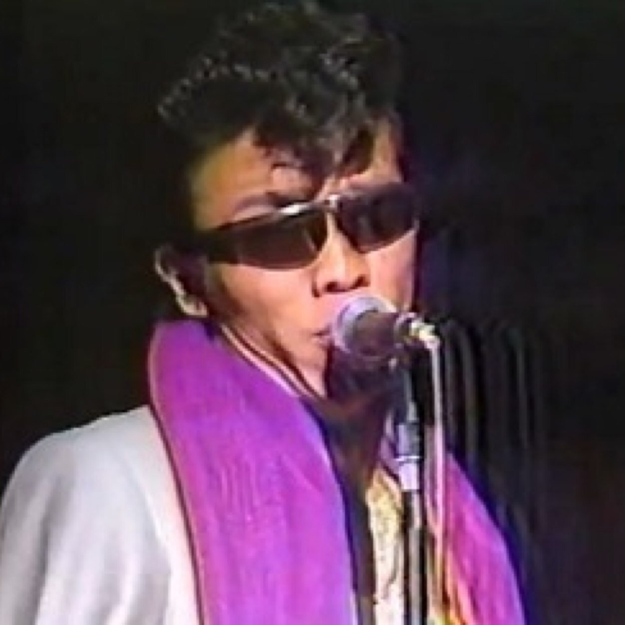 howrah95's profile picture. 完全無欠のロックンローラー