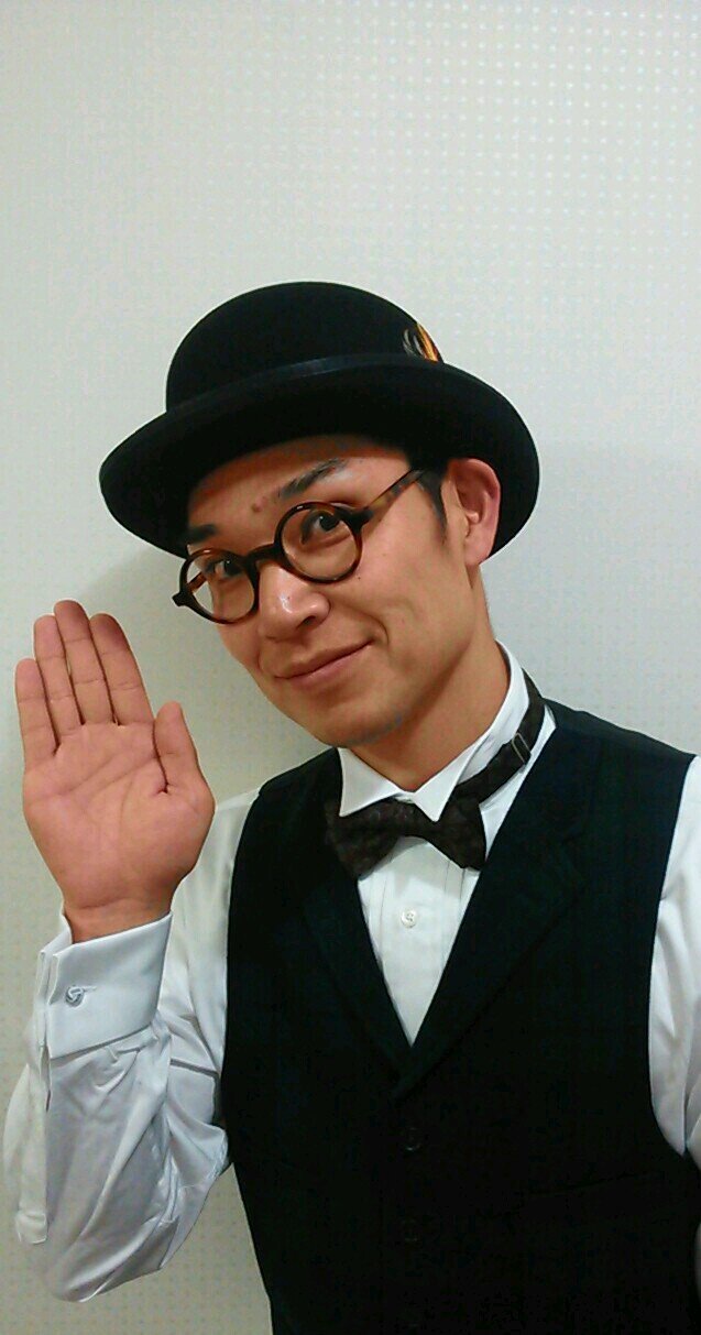 tofu_uemura's profile picture. 2013年まで、じゃぴょんというコンビで芸人として活動。現在は、ウィザーノットというシャツ&ネクタイのネットショップで勤務。好きなもの:杏仁豆腐、jealkb、ピッツバーグ･スティーラーズ、小林聡美、ボタンダウン、東方神起etc.。ヨロシクですm(__)m
