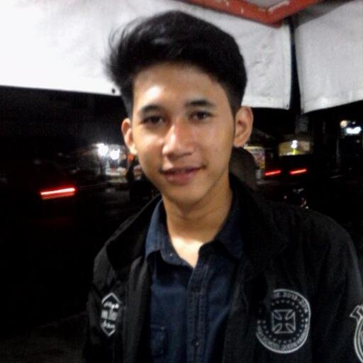 Terkadang mantan cewe itu kalau udh milik org lain tuh rasanya enak dipandang lgi , penasaran again , poko nya semua nya perfect !! :)