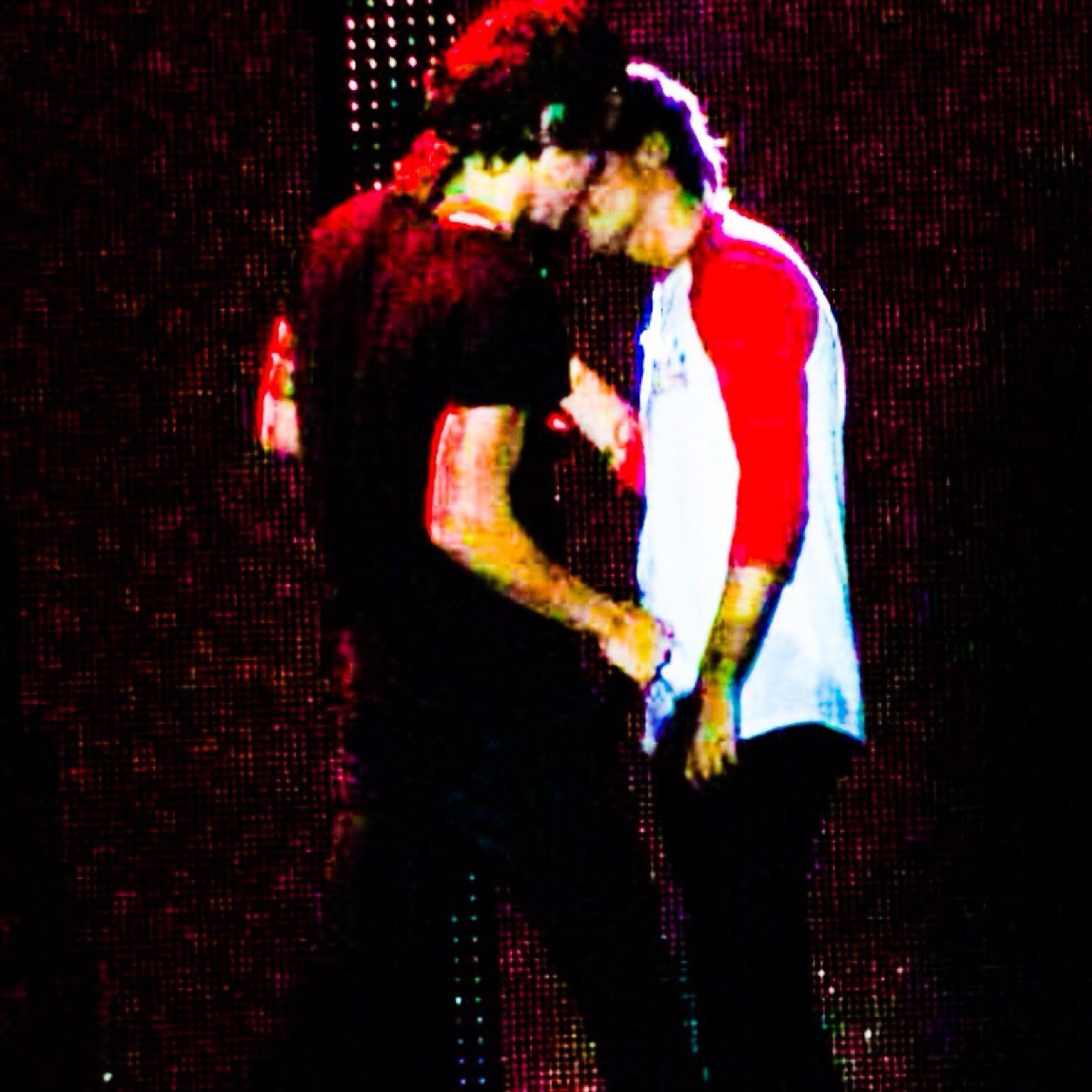 Secrets can't be secrets forever so one day we'll see the truth ✨|Larry Shipper|✨Larry is a ship that cannot sink|✨