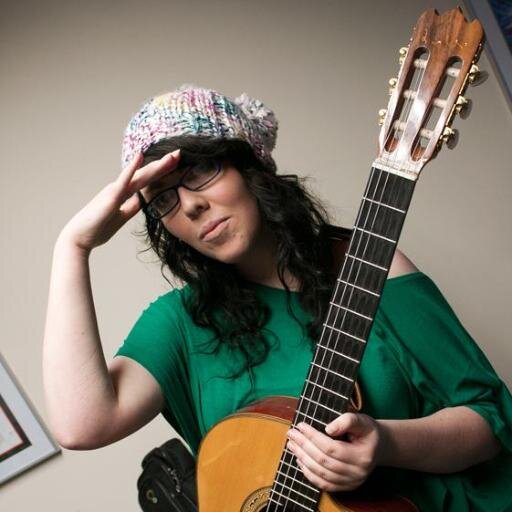 Brain (and everything else) behind food blog @SauceyPots / Classical Section Editor for @goldenplec / Classical Guitarist / Enthusiastic Eater / Horse Fanatic