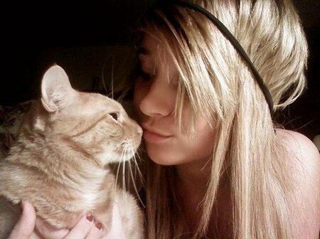 Just an ordinary teen girl. Nothing Special.   Follow for follow ♥