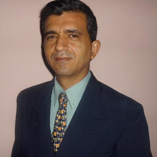 Humanista, defensor de la familia, analista del presente y con una gran visión del futuro.