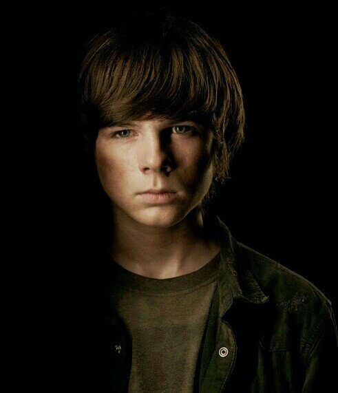 Fiancé is @SophiaRPTWD. Brother is @TrevorGrimesTWD. Best friend is @TWDMattJason. Special hatred with @LizSamuelsRP.
