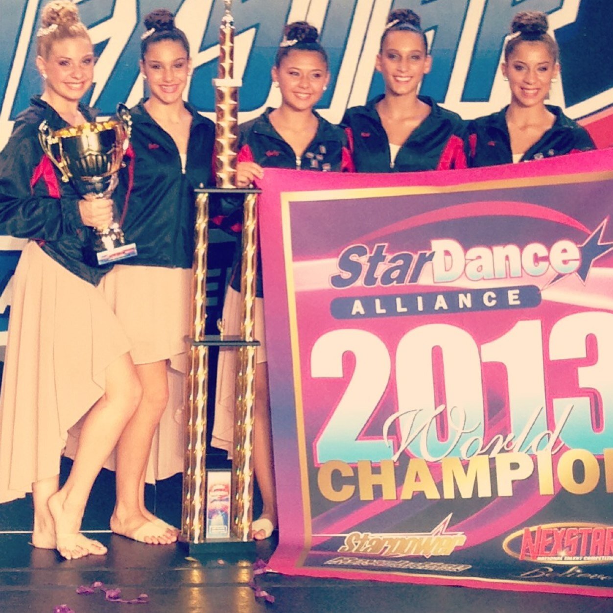 wearembda_'s profile picture. 