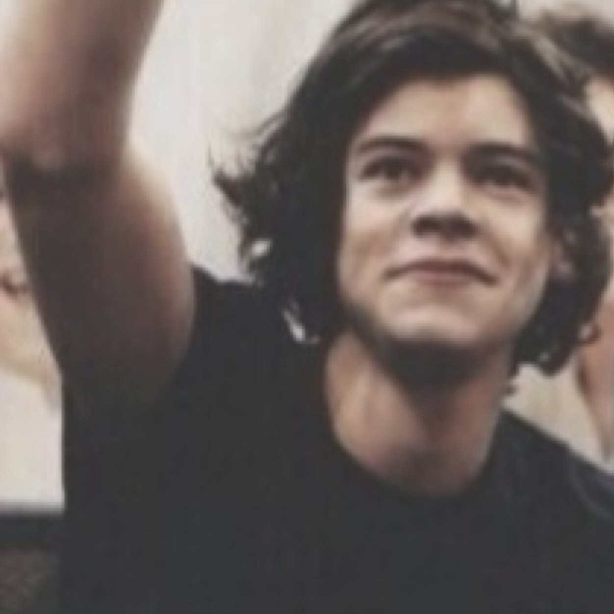 ❁ pretty pleeease go follow @patootiestyles because she just gave you a free follow! thank you so much, ily! ❁