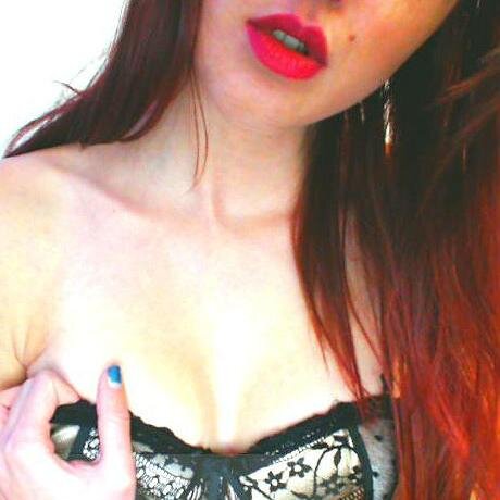 MFC model. I love babes, boobs, booze, & hockey.
**Must be 18+ to follow**
xoxo