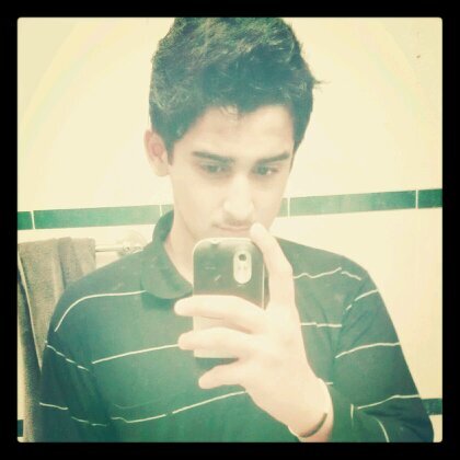 follow me ill surely follow you back . im 15 n single -_- :p ^_^