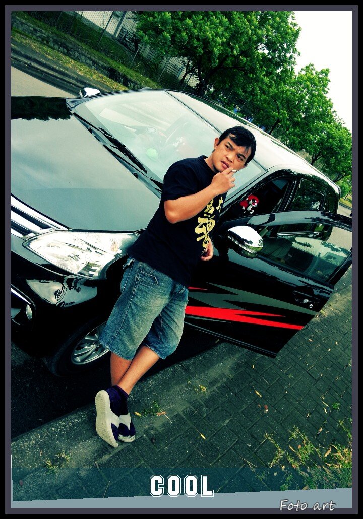 84e7f526e3d0455's profile picture. *nikmati saja yang ada*