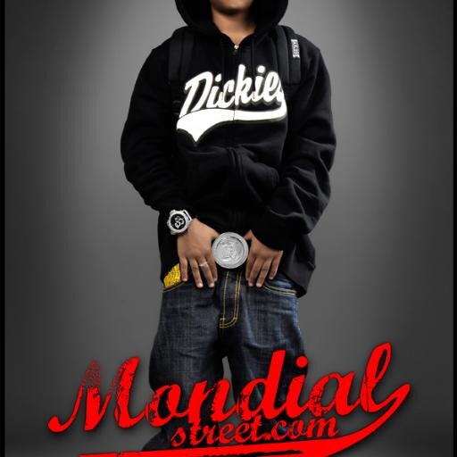 http://t.co/AOwplgeDoJ 
Boutique en ligne discount & tendance; Streetwear, Urban wear, Sport, Sportswear, Hip hop wear, Jeans, Denim, Fashion.