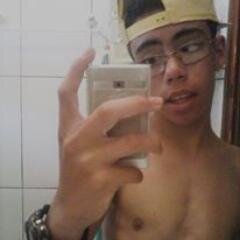 Para que levar a vida tão a sério, se a vida é uma alucinante aventura da qual jamais sairemos vivos.