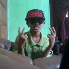 Suatu saat gue bayarin kesombongan lo ! catet..