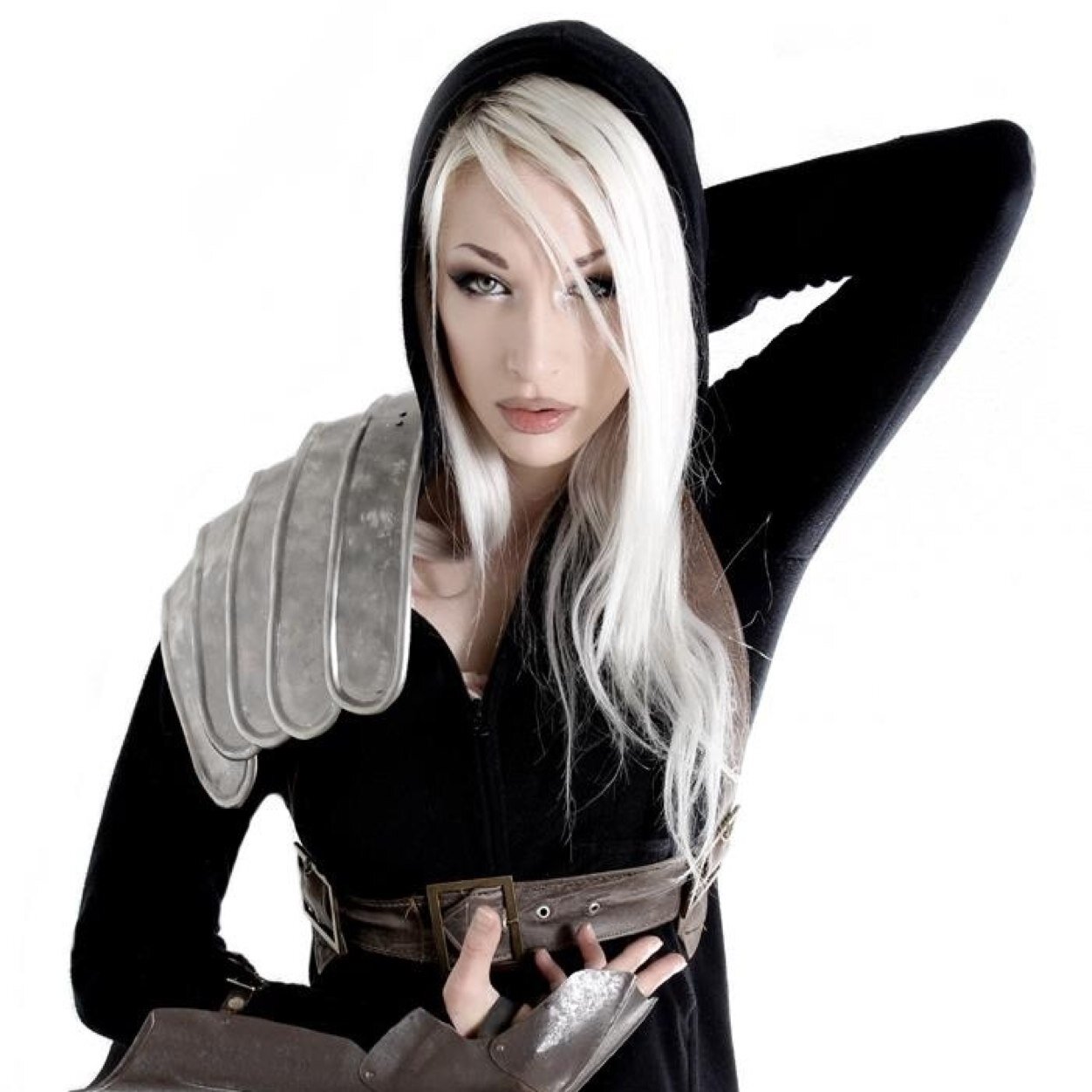 //Apologies to anyone who liked Jen, I've stopped rping. My personal is @_TheScaryOne_ bye.