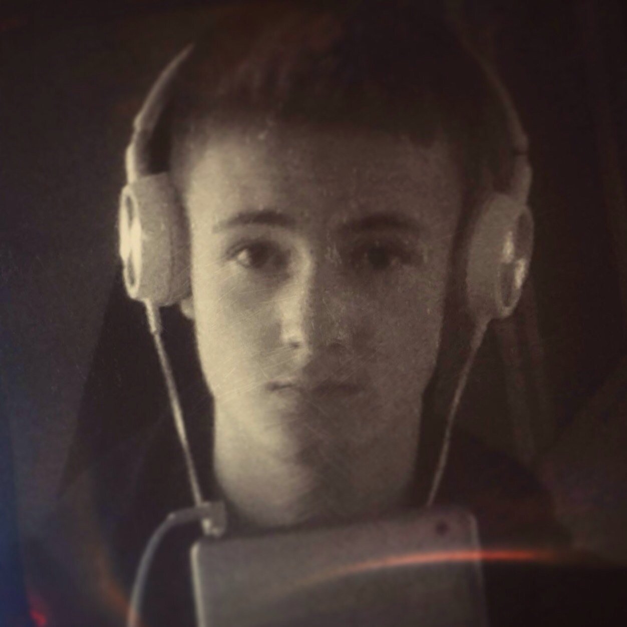 Sabatier_Theo's profile picture. Salut ! j'ai rien à dire ... à si ! À non ! À si ! Je suis le plus gros 'CONNARD' du monde .