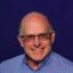 A marketing communication pro who is focused on volunteering and serving on non-profit boards: Boston ENET, Newton Community Pride, and Temple Shalom of Newton.