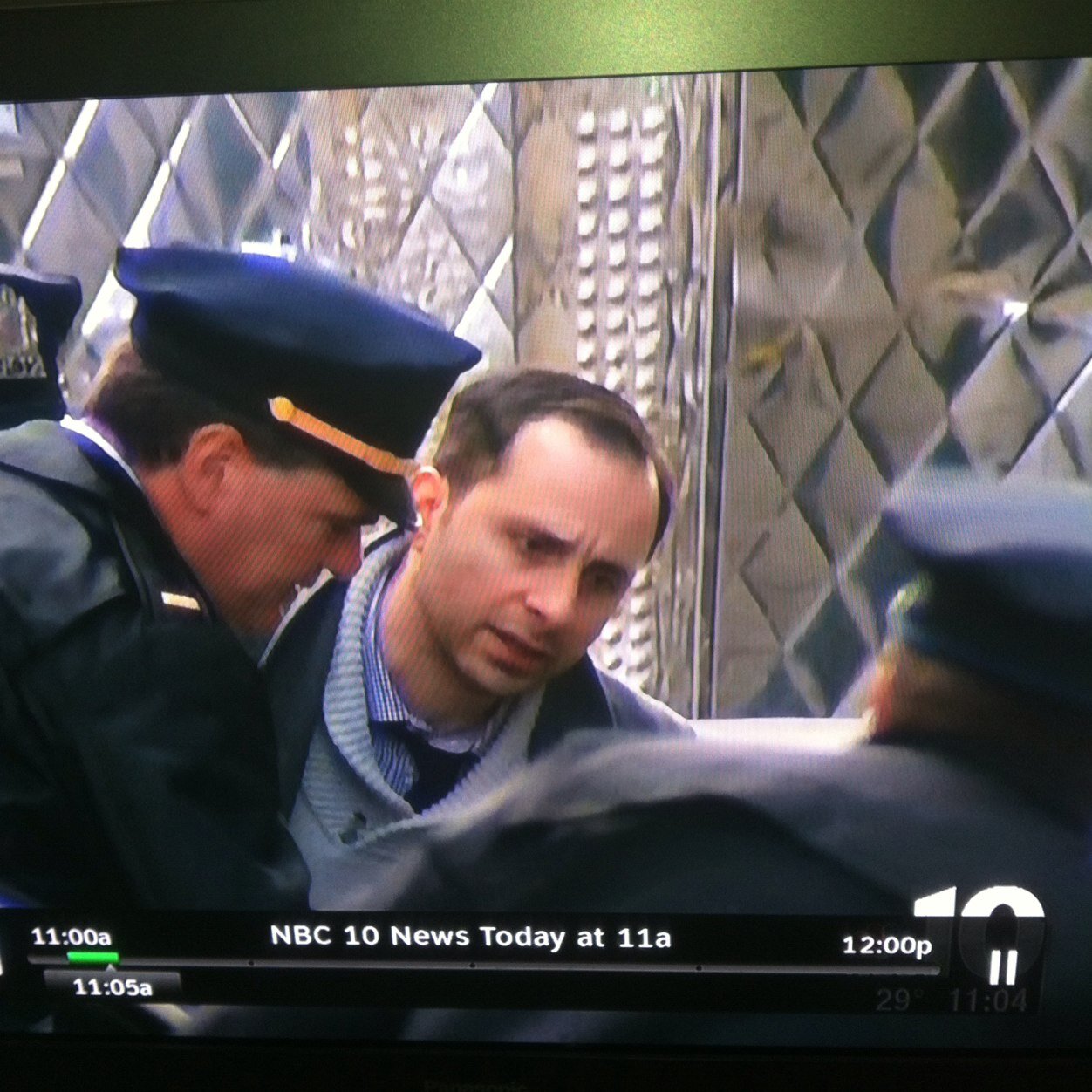 @PhillyPolice (retired) Detective previously assigned to ATF Violent Crimes/HIDTA Task Force.