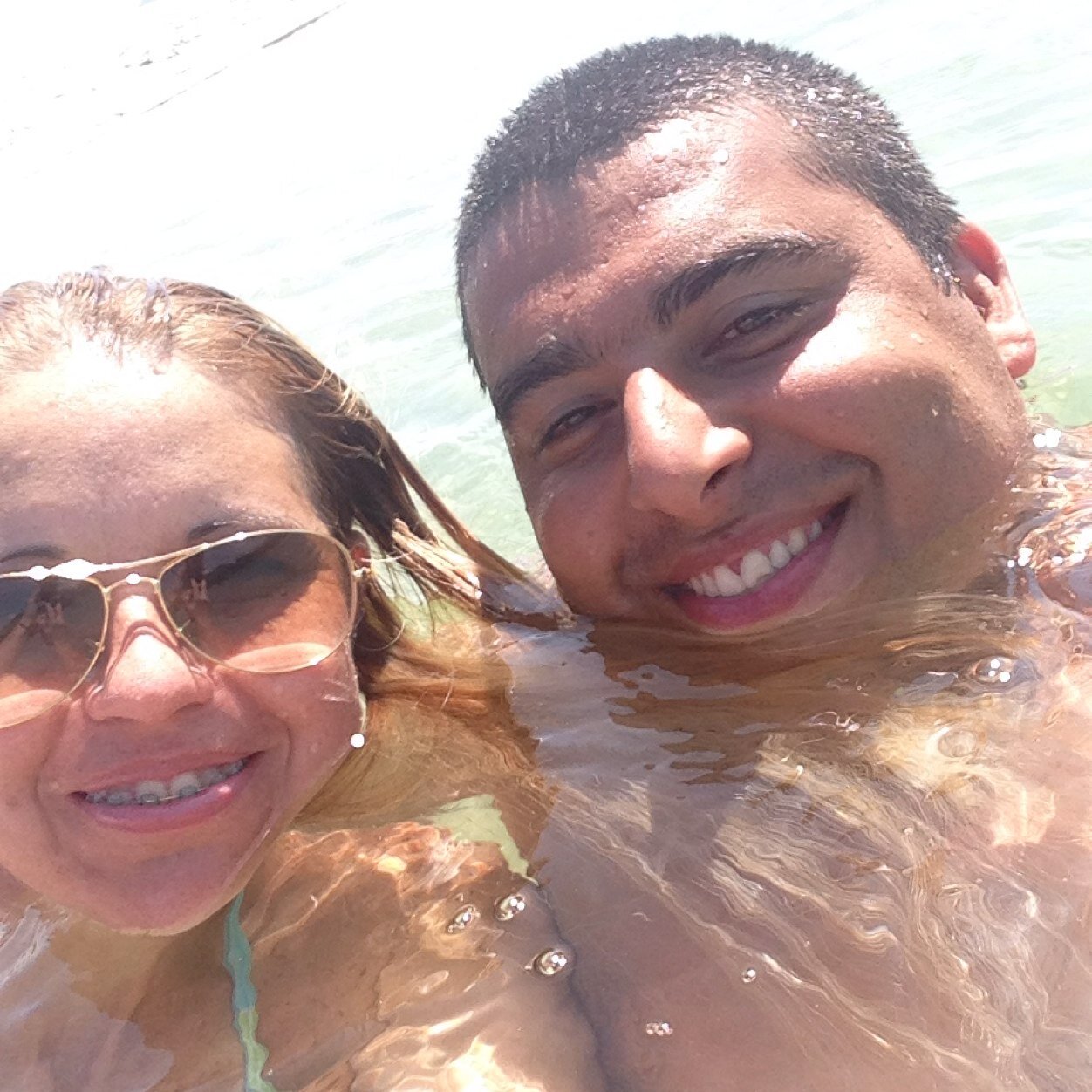 CAETEO's profile picture. 