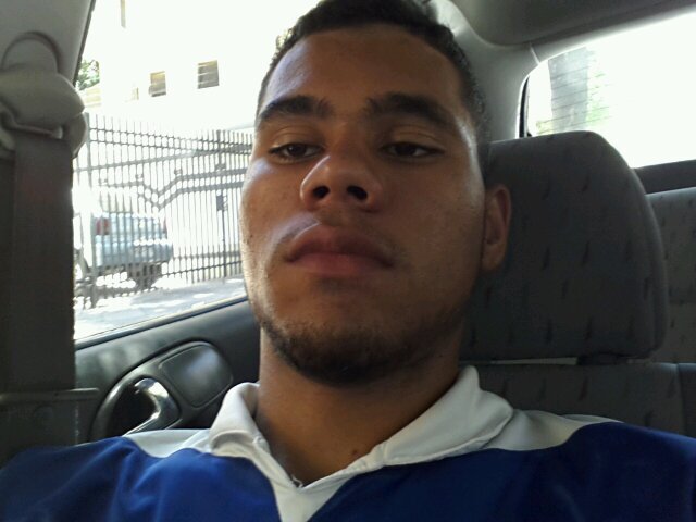 wenikis's profile picture. 