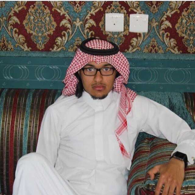 علمتني الحياه مافي شي اسمه مستحيل كل شي آستطيع تجاوزهہ إلا آلحزن في عين من آحب *موظف في مستشفئ رفحاء  -رفحاء- kik:ahmad5755 bb:2AEE41c2