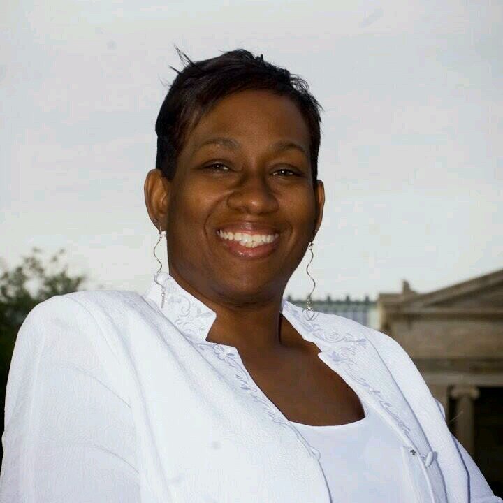 Paparazzi Independent Consultant, mom, commercial cleaning business owner operator. wife, friend,sister,aunt.  I am every woman.