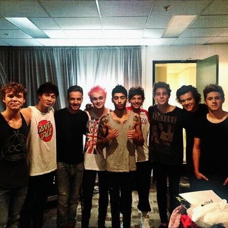Directioner♥5SOSfam♥Smilers